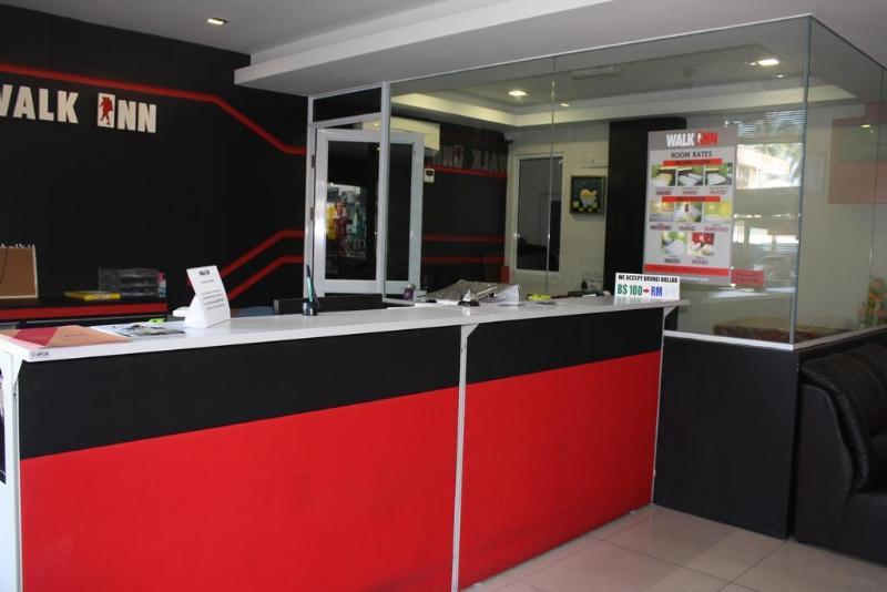 Walk Inn Miri Exterior foto